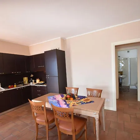 Garden Flat By Maggiore