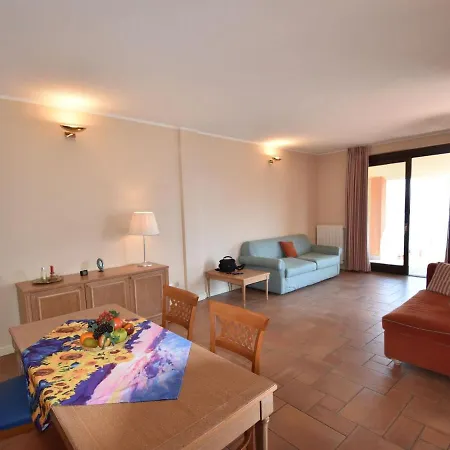 Garden Flat By Maggiore