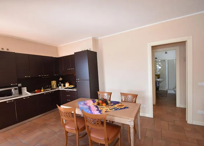 Garden Flat By Maggiore