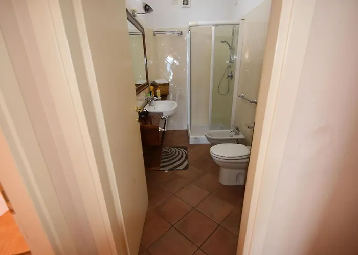 Garden Flat By Maggiore Сasa de vacaciones Oggebbio