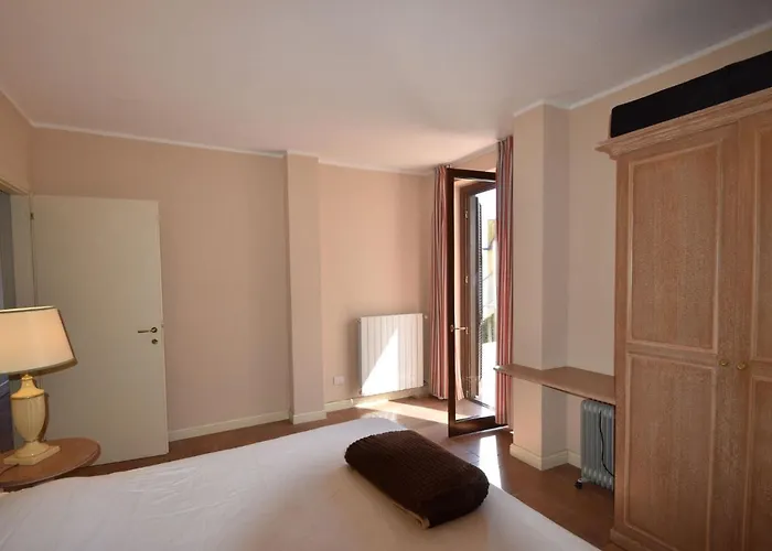 Hébergement de vacances Garden Flat By Maggiore *