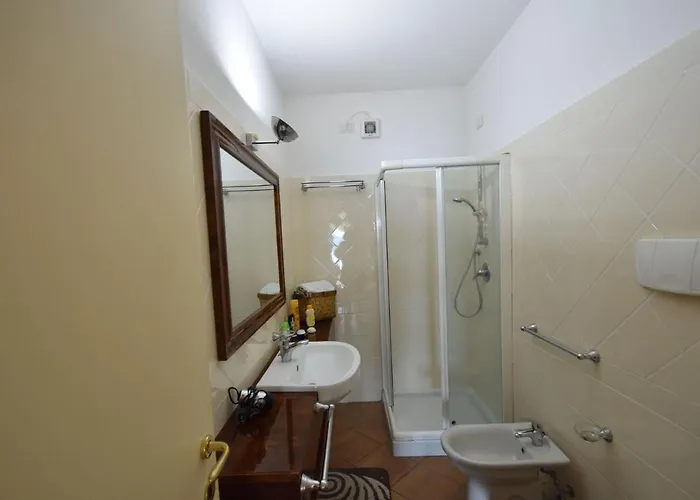 Garden Flat By Maggiore Сasa de vacaciones Oggebbio